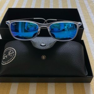 Ray-Ban Rectangle Aviators